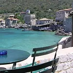 Nikolas Place *