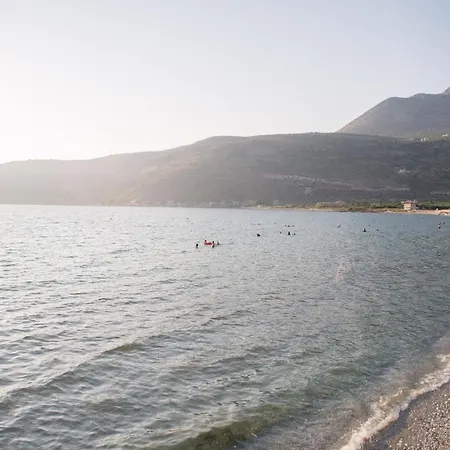 度假居 Nikolas Place 奥伊蒂龙