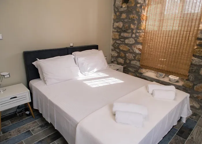 Nikolas Place Tatil Evi Oítilon