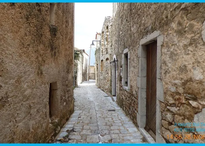Nikolas Place Tatil Evi *